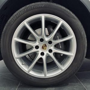 Porsche Cayenne Triptonic S