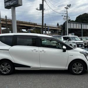 Toyota Sienta G